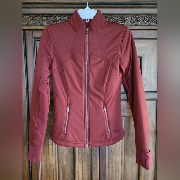 lululemon athletica Jackets & Blazers - Lululemon Dynamic Movement Jacket Insulated Water Repellent Savannah sz. 4